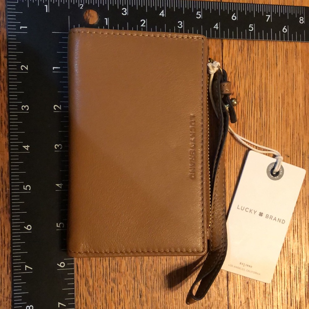 Lucky Brand Card Wallet - Picture 10 of 11